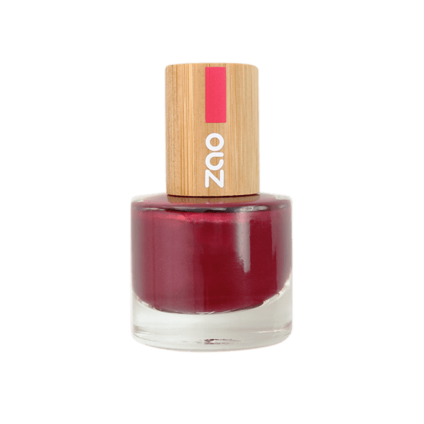 Nail polish 674 Candy Apple